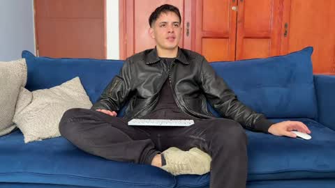 Snapshot of liam_enzho chatting on May 19, 2026, 2:45 pm Liam online show from May 19, 2026, 2:45 pm