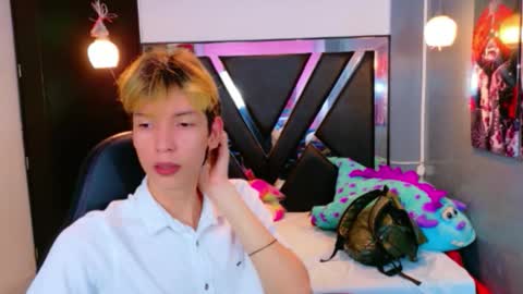 Snapshot of liam_green1 chatting on February 20, 2026, 12:05 pm liam_green1 online show from February 20, 2026, 12:05 pm