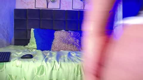 Liam online show from December 28, 2024, 7:22 pm