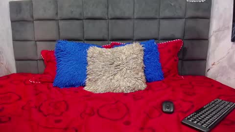 Liam online show from February 8, 2025, 5:18 pm