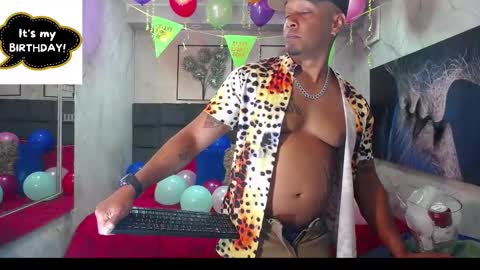 Liam online show from February 10, 2025, 8:10 pm