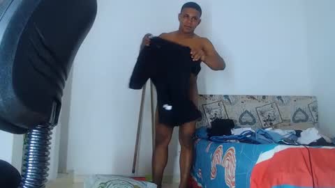 Snapshot of liam_igor chatting on October 12, 2025, 3:55 pm liam online show from October 12, 2025, 3:55 pm