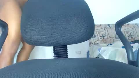 Snapshot of liam_igor chatting on November 16, 2025, 6:13 pm liam online show from November 16, 2025, 6:13 pm