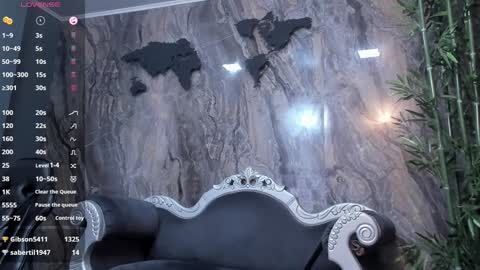 LIAM KLEIN online show from December 18, 2024, 2:17 pm