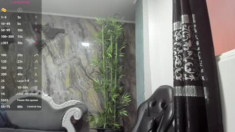 LIAM KLEIN online show from December 19, 2024, 11:07 am