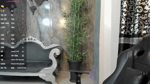 LIAM KLEIN online show from January 8, 2025, 11:21 am