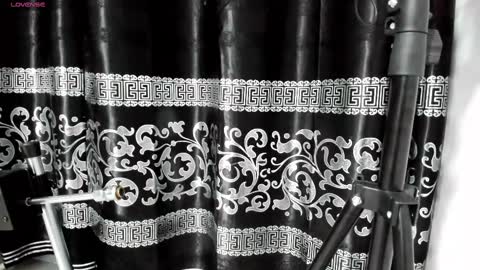 LIAM KLEIN online show from February 13, 2025, 11:17 am