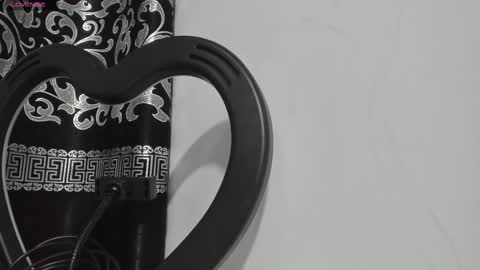 LIAM KLEIN online show from March 5, 2025, 11:17 am