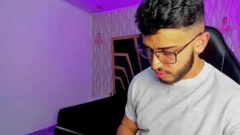 LIAM KLEIN online show from February 17, 2026, 11:18 am