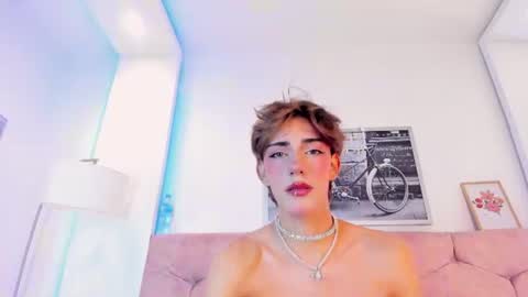 Snapshot of liam_leone chatting on June 23, 2026, 2:37 pm liam_leone online show from June 23, 2026, 2:37 pm