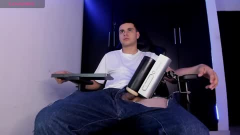 Liam online show from April 3, 2026, 5:05 am