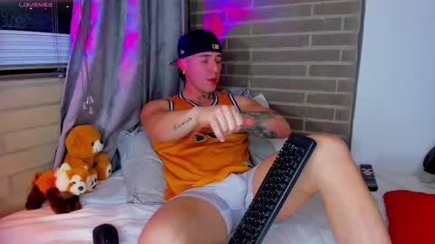 liam online show from February 25, 2026, 4:00 am