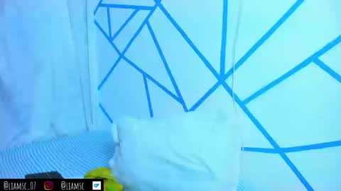 liam_scott7 online show from September 26, 2025, 1:09 am