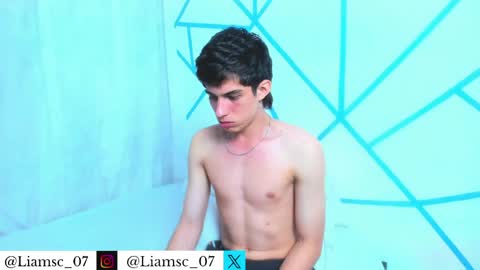 Liam scott77 online show from April 7, 2026, 3:29 am