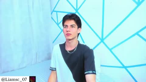 Liam scott77 online show from June 6, 2026, 2:33 pm