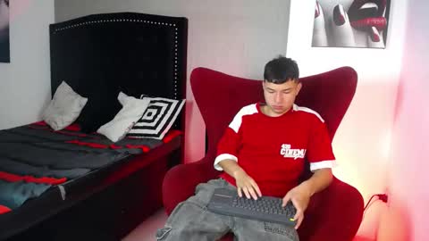 Liam  online show from February 27, 2026, 12:38 pm