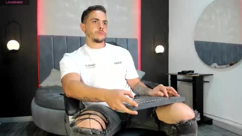 Liam online show from January 8, 2026, 8:00 pm