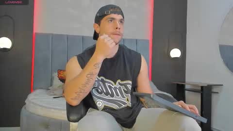 Liam online show from March 4, 2026, 9:32 pm