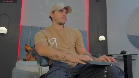 Liam online show from March 10, 2026, 11:10 pm