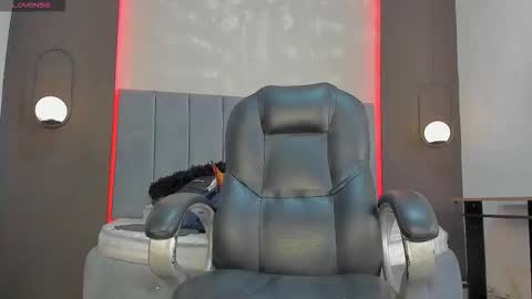 Liam online show from March 11, 2026, 7:53 pm