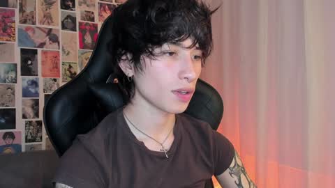 Snapshot of liamelf chatting on December 17, 2024, 6:02 am Liam online show from December 17, 2024, 6:02 am