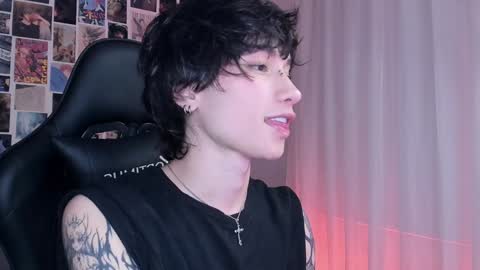 Snapshot of liamelf chatting on January 4, 2025, 5:58 am Liam online show from January 4, 2025, 5:58 am