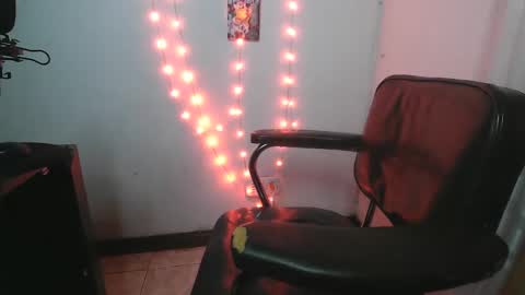 Snapshot of liammason_ chatting on December 1, 2025, 2:49 am liammason_ online show from December 1, 2025, 2:49 am