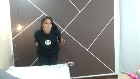 L I A M O N R O E online show from January 16, 2026, 12:09 pm