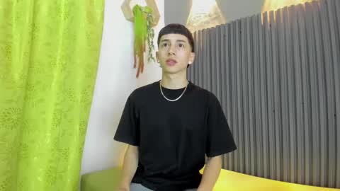 lian_cameron online show from March 3, 2026, 4:07 am