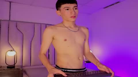 lian_cameron online show from July 11, 2026, 4:37 am