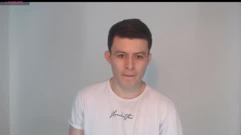 Snapshot of lian_eathan chatting on October 24, 2025, 2:41 am lian_eathan online show from October 24, 2025, 2:41 am