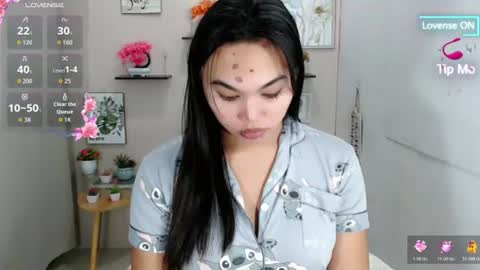 Snapshot of liane_mei chatting on June 29, 2026, 5:14 am Liane online show from June 29, 2026, 5:14 am