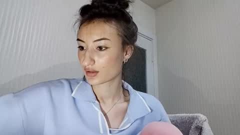 Snapshot of lianefinkel chatting on November 23, 2025, 11:26 pm Lia online show from November 23, 2025, 11:26 pm