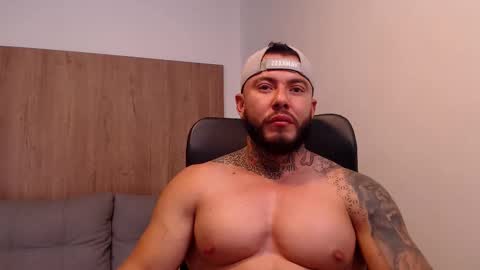 Snapshot of lianjones9 chatting on October 25, 2025, 5:40 pm lianjones9 online show from October 25, 2025, 5:40 pm