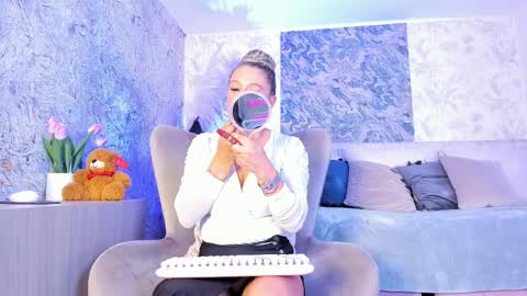 Lian online show from March 31, 2026, 7:36 pm