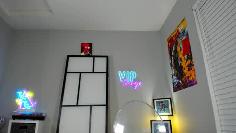 Lianna Lawson online show from October 22, 2025, 1:39 am