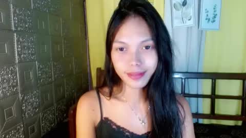 Snapshot of lianne_cum chatting on May 27, 2026, 11:24 pm Ms LIANNE online show from May 27, 2026, 11:24 pm