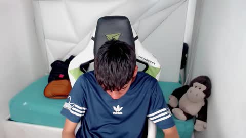 Snapshot of liarr_ chatting on February 26, 2026, 8:41 pm LIAR online show from February 26, 2026, 8:41 pm