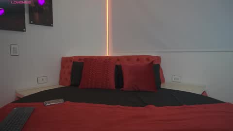 Snapshot of liasuaza chatting on February 26, 2026, 12:59 pm liasuaza online show from February 26, 2026, 12:59 pm