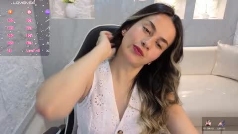 Online 800 to 1400 online show from November 11, 2025, 1:33 pm