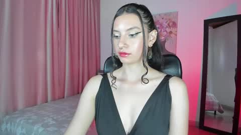 Snapshot of liawhite_x chatting on February 11, 2025, 6:44 pm lia online show from February 11, 2025, 6:44 pm