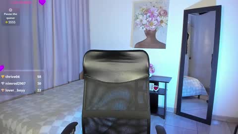 Snapshot of liawhite_x chatting on February 13, 2025, 3:46 pm lia online show from February 13, 2025, 3:46 pm