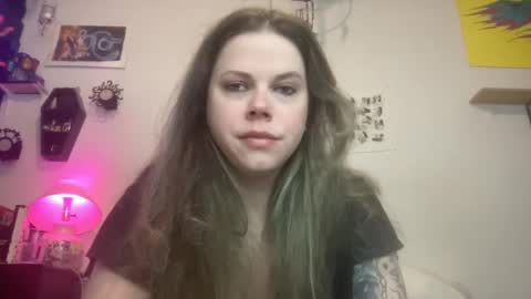 Snapshot of libbydeetzxxx chatting on January 14, 2025, 8:41 am Libby Deetz online show from January 14, 2025, 8:41 am