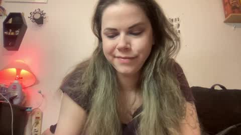 Snapshot of libbydeetzxxx chatting on February 12, 2025, 10:24 am Libby Deetz online show from February 12, 2025, 10:24 am