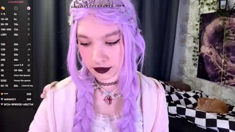 Snapshot of libbynading chatting on October 21, 2025, 7:47 pm Lola online show from October 21, 2025, 7:47 pm