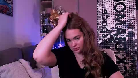 Snapshot of libra_mia chatting on November 14, 2025, 8:46 am libra_mia online show from November 14, 2025, 8:46 am