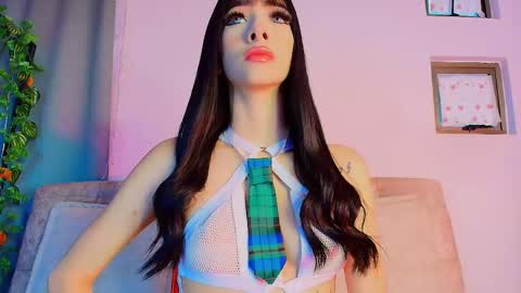 Snapshot of liccy_hall chatting on January 15, 2026, 11:37 am Valentina Hall online show from January 15, 2026, 11:37 am