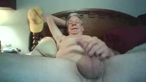 lickmysnowballs online show from April 13, 2026, 6:02 pm