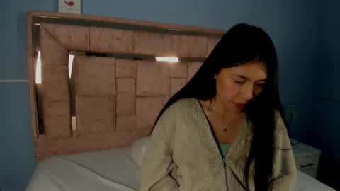 licky_lov online show from October 9, 2025, 3:37 am