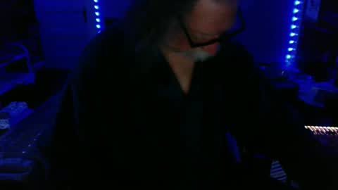 LickYourYoni online show from April 2, 2026, 1:42 pm